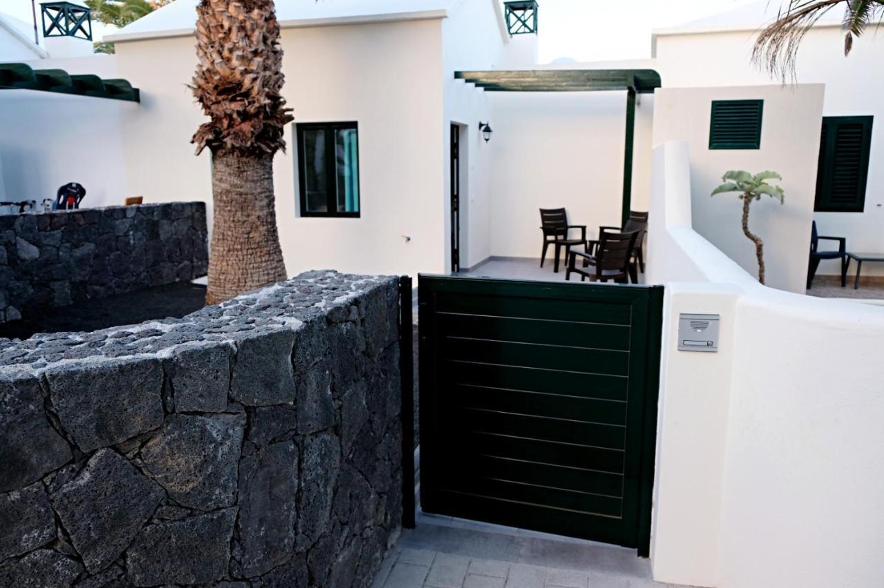 Playa Roca Bungalows Costa Teguise Ngoại thất bức ảnh