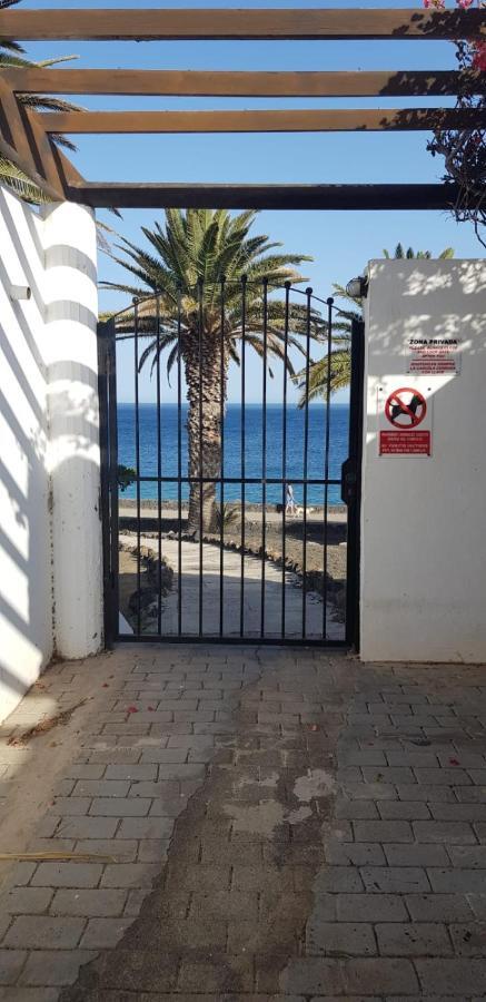 Playa Roca Bungalows Costa Teguise Ngoại thất bức ảnh