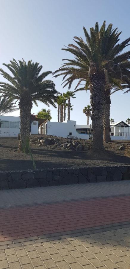 Playa Roca Bungalows Costa Teguise Ngoại thất bức ảnh