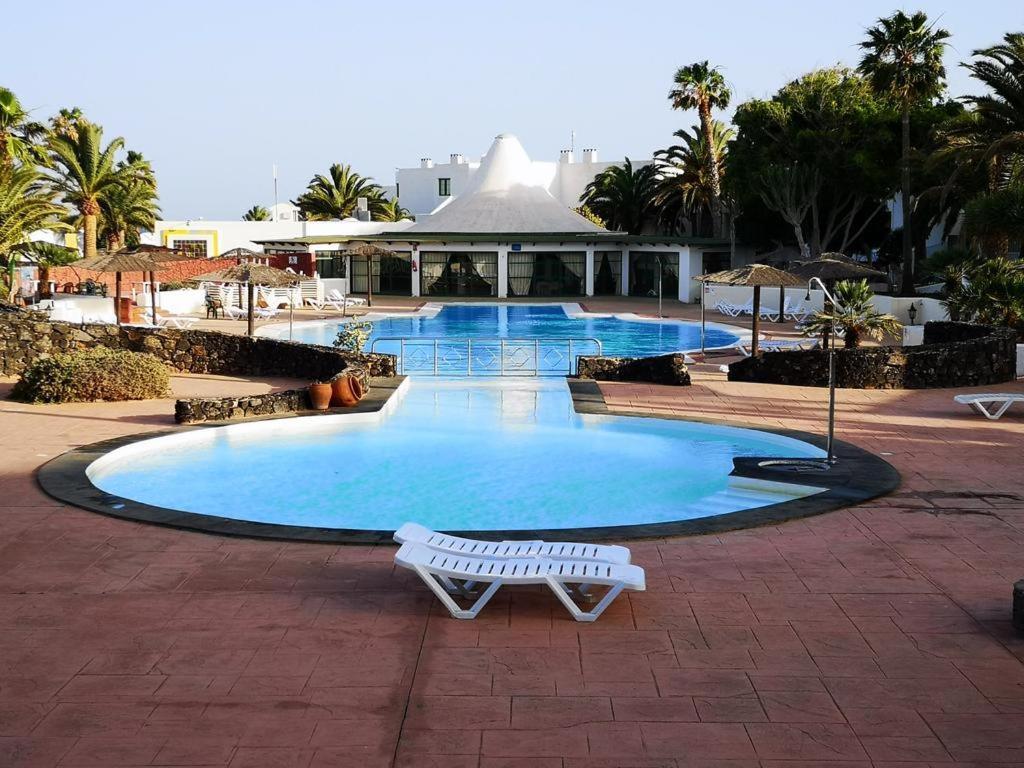 Playa Roca Bungalows Costa Teguise Ngoại thất bức ảnh